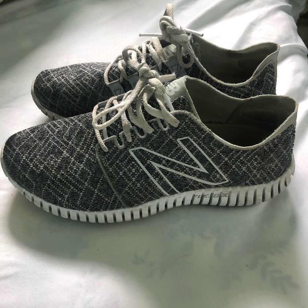 Women’s new balance shoes